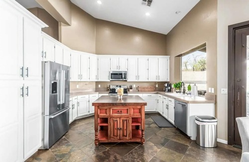 Foothills Club West House | Elevated Living: Modern Elegance Meets Desert Tranquility