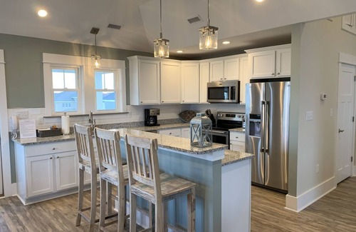 Ocean Sands House | Elevator*Steps to the Beach*Private Pool*Hot Tub*
