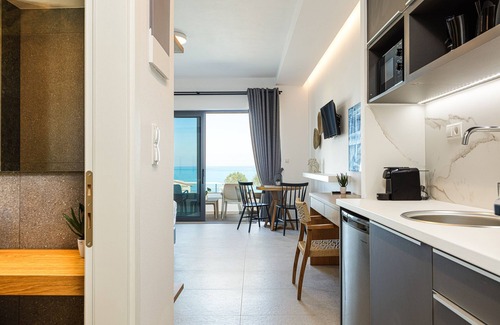Stavromenos Hotel | Eleven Boutique Suites