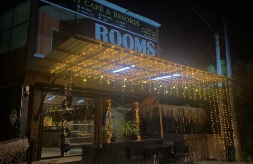 Hali-Ela Hotel | Eleven eleven cafe and resort