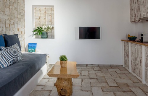 Karterados Apartment | Elia Residences 2 bedrooms luxury apartment near town