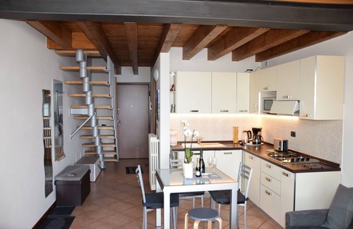 Gardola Apartment | Elisabetta - Theater Home, with marvellous lake view and pool
