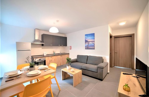 Gzira Resort | Elise Apartments