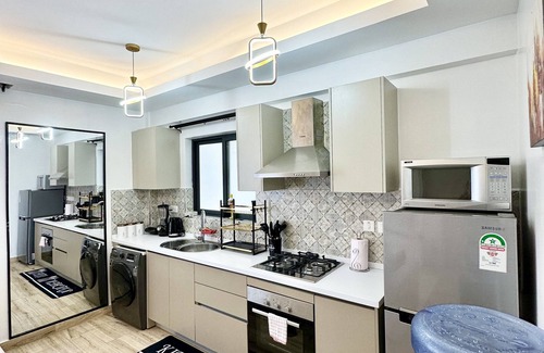 Westlands Apartment | Elite cozy luxurious 1 bedroom, Walk to everything very close.