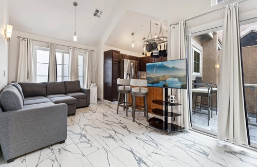Val Vista Lakes Condo | Elite Lakeside Oasis in Gilbert