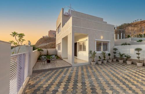 Udaipur Villa | ELIVAAS Shourya Zenna Luxe 3BHK Villa with Pvt Pool, Udaipur