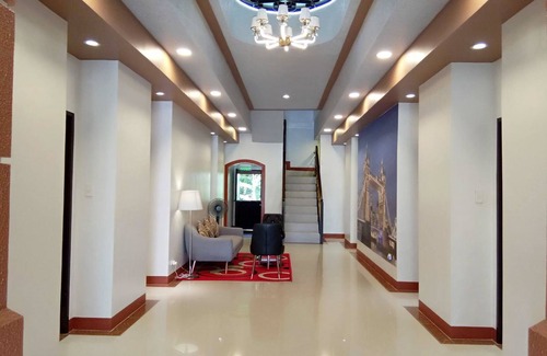 Pili Hotel | Elizabeth Hotel