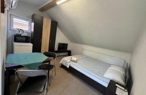 Gherla House | Elizabeth's Rooms