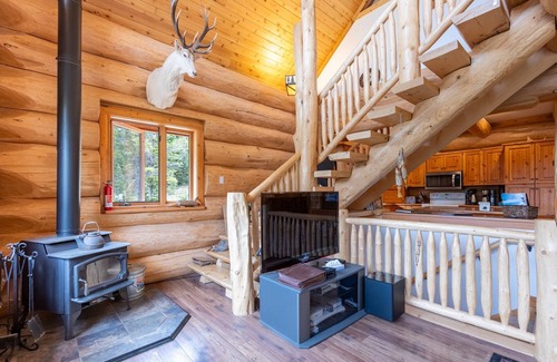Monarch House | Elk Creek Lodge- Beautiful Rocky Mountain Getaway!