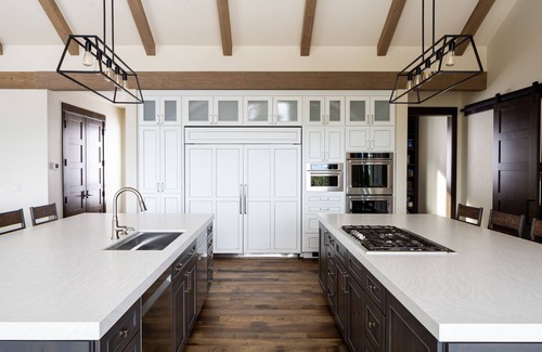 Bozeman House | Elk Haven Ranch-Gorgeous home in Bridger Canyon on 100+ acres with a hot tub