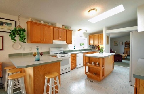Babb House | Elk Willows Home -Wildlife & Breathtaking Views-Minutes to Glacier East Entrance