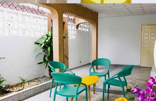 Abidjan House | Ella Home / Villa Abidjan / Climatisation / Wi-fi / Parking Gratuit