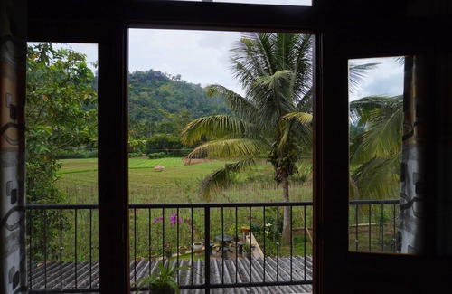Ella House | Ella Nature Valley Homestay- Family Friendly Lovely Place surround by mountains.