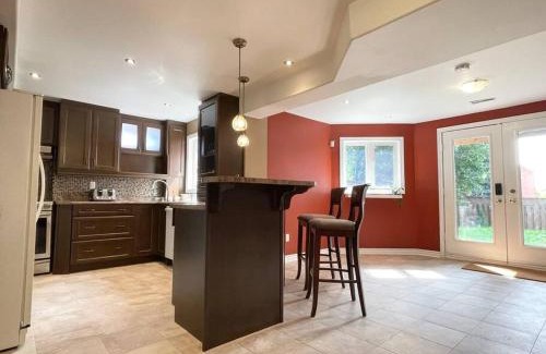 Richmond Hill Apartment | Ella's Cozy Retreat at Richmond Hill
