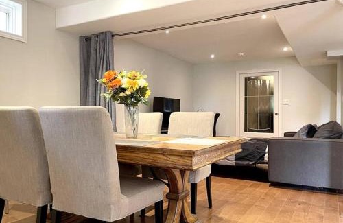 Richmond Hill Apartment | Ella's Cozy Retreat at Richmond Hill