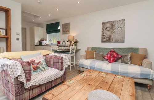 Hornsea Cottage | Ellesmere Cottage