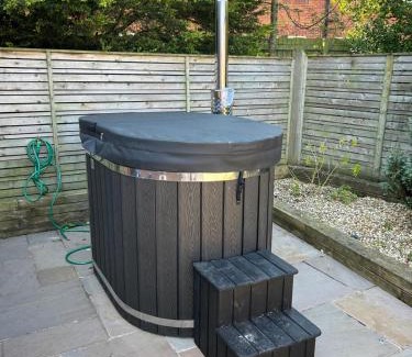 Knott End-on-Sea Other | Elletson Park Wood fired Hot tubs, Caravans & Pods