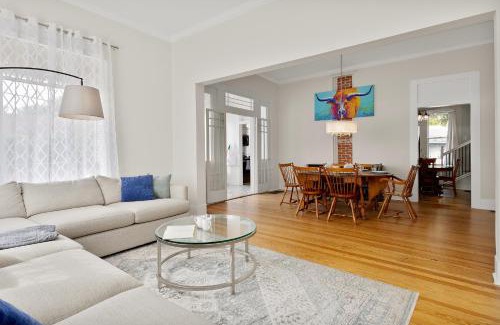 Seguin House | Ellie Marie House