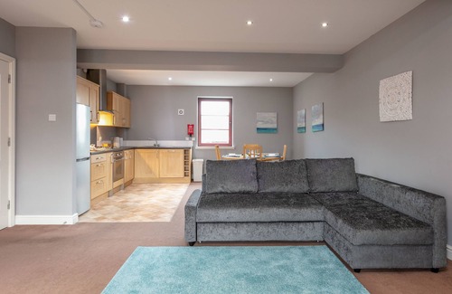 Ayr Apartment | Elliot Suite No15 – Donnini Apartments