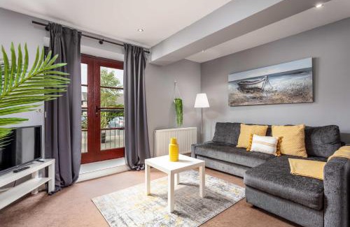 Ayr Apartment | Elliot Suite No3 - Donnini Apartments