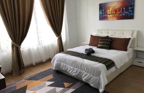 Sungai Buloh House | Elmina near Denai Alam, Saujana Utama with Wi-Fi & Netflix