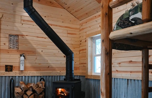 Trout Creek House | Elmwood Outpost is an off-grid cabin experience.