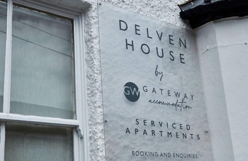 Castle Donington Apartment | EMA Apt. Spacious & Stylish, Health Club Access