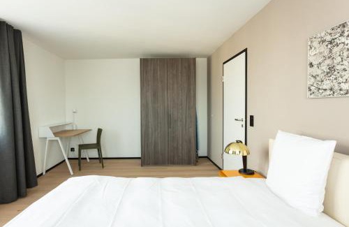 Center Apartment | EMA House Serviced Apartments Superior Downtown