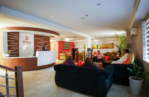 Kozhikode Hotel | Emarald Hotel Calicut