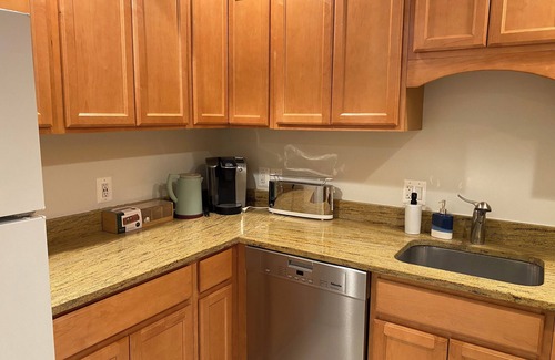 Dupont Circle House | Embassy Row, Beautiful Apt in Townhome, Patio