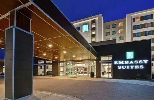 Plainfield Hotel | Embassy Suites By Hilton Plainfield Indianapolis Airport