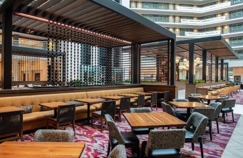 Contra Costa Centre Hotel | Embassy Suites by Hilton Walnut Creek