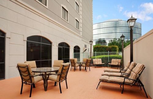 Far North Dallas Hotel | Embassy Suites by Hilton Dallas Near the Galleria