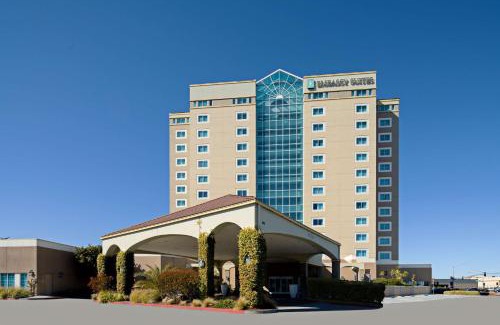 Seaside Hotel | Embassy Suites by Hilton Monterey Bay Seaside