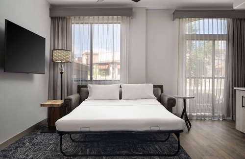 Catalina Foothills Estates Hotel | Embassy Suites by Hilton Tucson Paloma Village