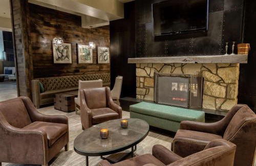 Tulsa Hotel | Embassy Suites by Hilton Tulsa I-44