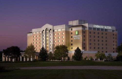 Waldron Hotel | Embassy Suites by Hilton Kansas City International Airport