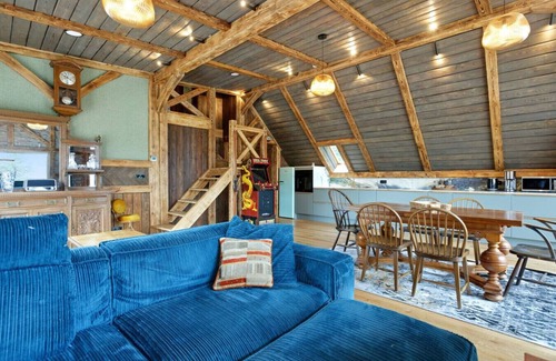 Blaskogabyggd Cabin | Embrace Nature by the River: Hot Tub & Spa Nearby!
