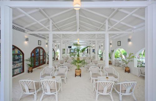 Emboodhoo Resort | Embudu Village Maldives