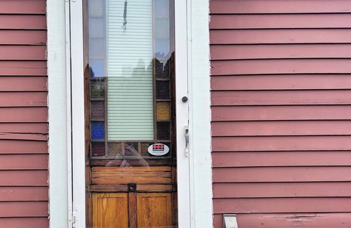 Old Northside Apartment | Emerald Brick Home Downtown Indy