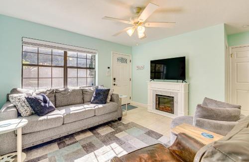 Mary Esther House | Emerald Coast Home Outdoor Entertainment Area!