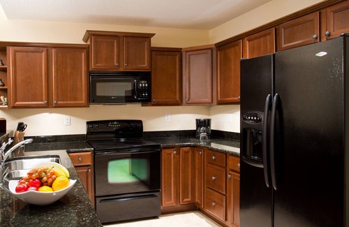 Carrollwood Resort | Emerald Greens Hotel Condo Resort