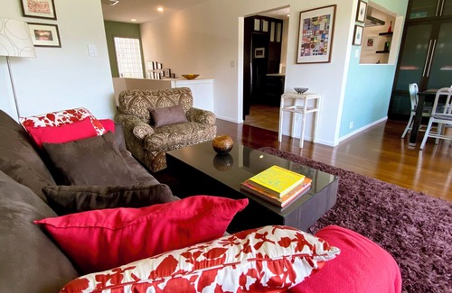 Sunset Junction House | Emerald Haven In Silverlake Hills