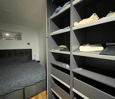 Zvezdara Apartment | Emerald Onyx Belgrade