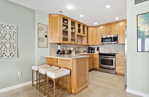 Seacrest Condo | "Emerald Shores" #2-1 bed-Sleeps 6-Ocean Views