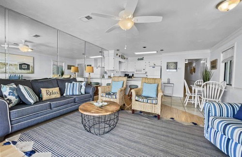 Laguna Beach Condo | "Emerald Shores 1001" | Steps to Beach | Beach Views | Community Pool| Walk to grocery