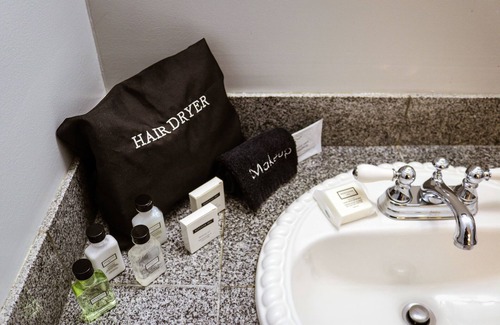 Rockport Hotel | Emerson Inn