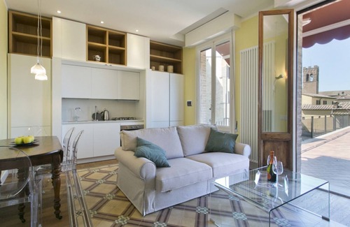Siena Historical Center Apartment | Emilia's Home - the largest terrace in the historic center of Siena