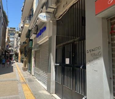 Athens City Centre Apartment | Emily in Athens - Central chic flat with terrace Syntagma E1