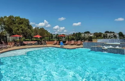 Collierville Apartment | Emma-Blue - 2 Bedrooms, 2 Bath, Garage and Pool